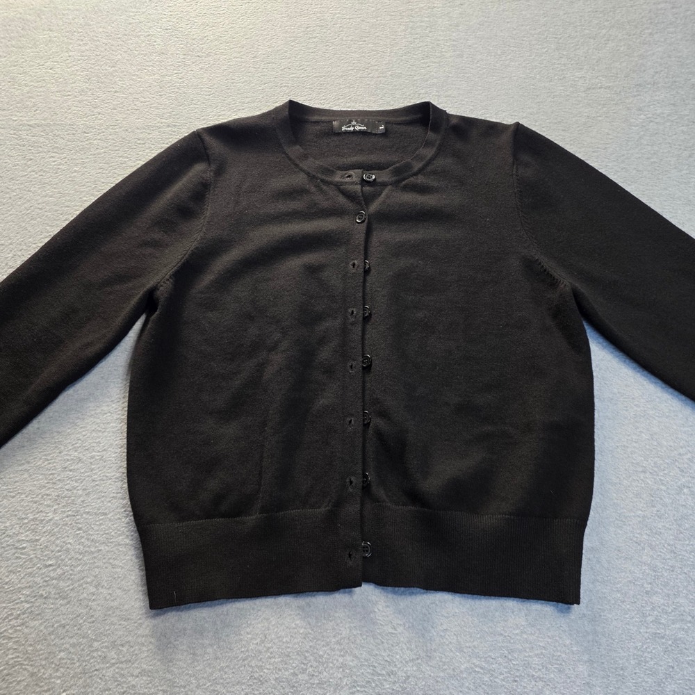 Trendy Queen Womens Large Black Button Front Crew Neck Cardigan Sweater Large